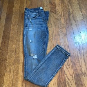 Ambercrombie&Fitch Super Skinny Distressed Jeans